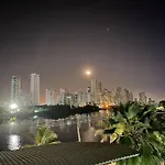 Apartamento Moderno En El Laguito